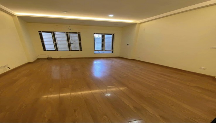 CHO THUÊ NHÀ MẶT NGÕ KINH DOANH GẦN PHỐ TRẦN KHÁT CHÂN, HAI BÀ TRƯNG, 10 M RA PHỐ